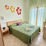 מלון Ibisco 3*