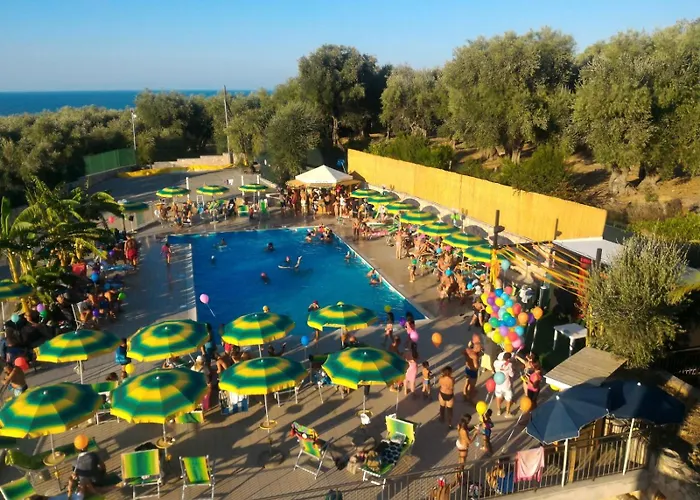 Ibisco 酒店 罗迪-加尔加尼科